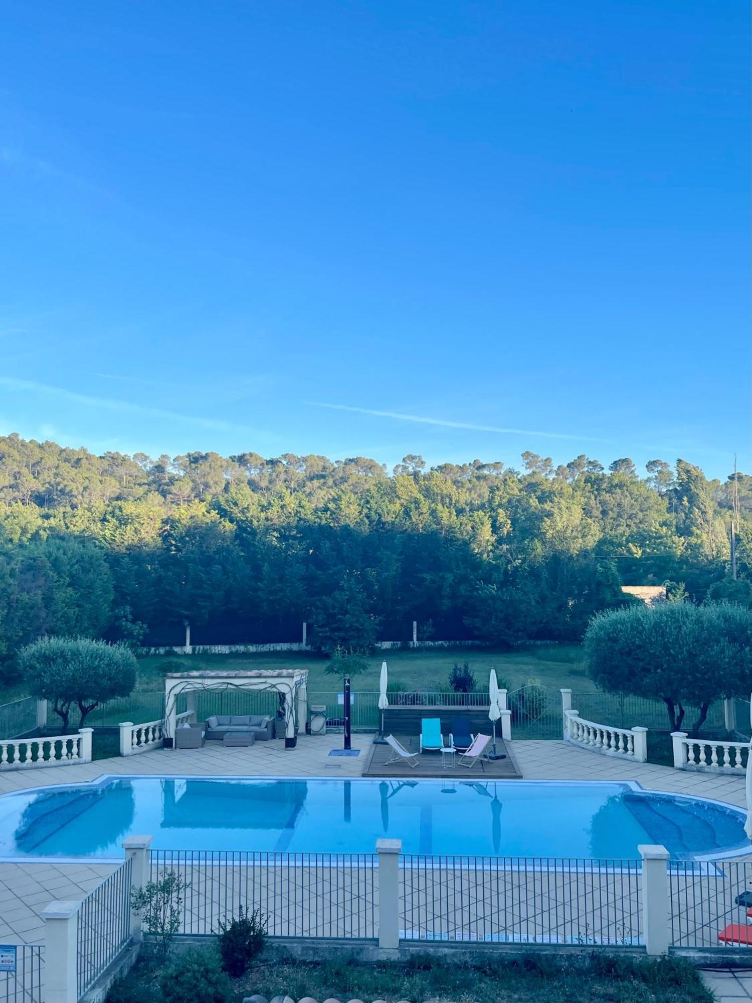 Les Terrasses De Valerian Villa Brignoles Eksteriør bilde