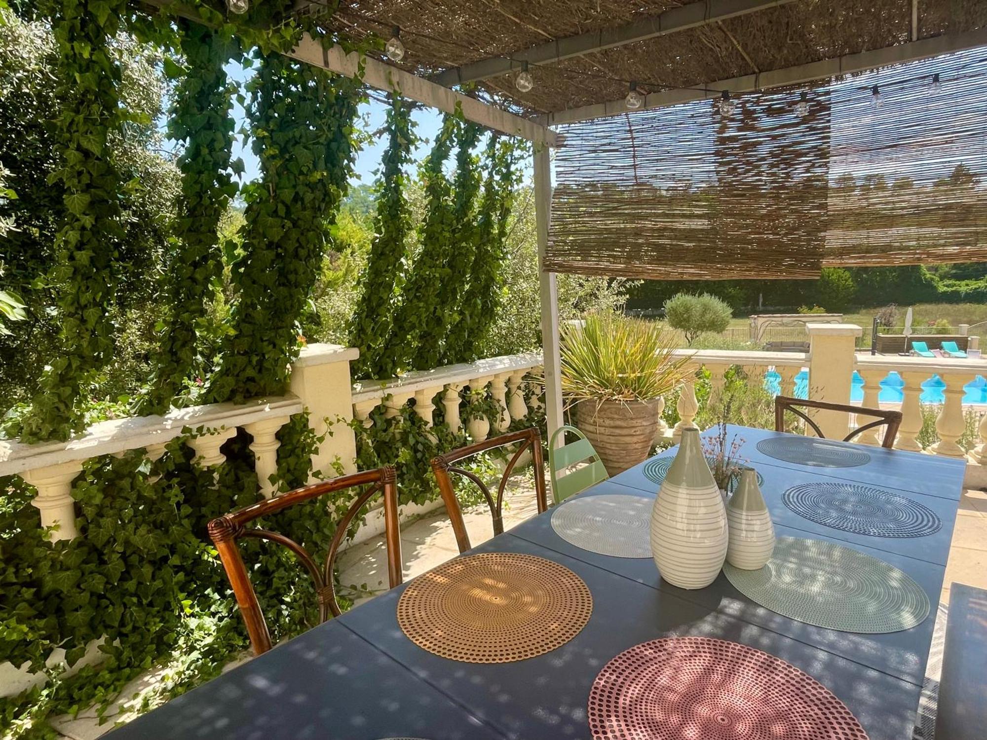 Les Terrasses De Valerian Villa Brignoles Eksteriør bilde